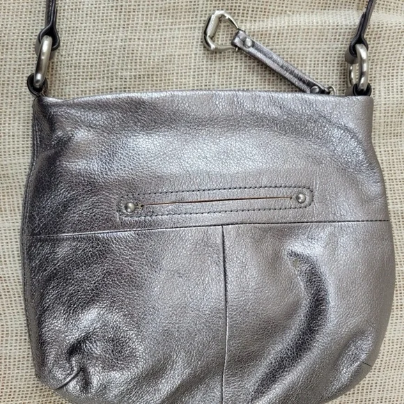 B. Makowsky Metallic Crossbody Bag - Picture 7 of 10